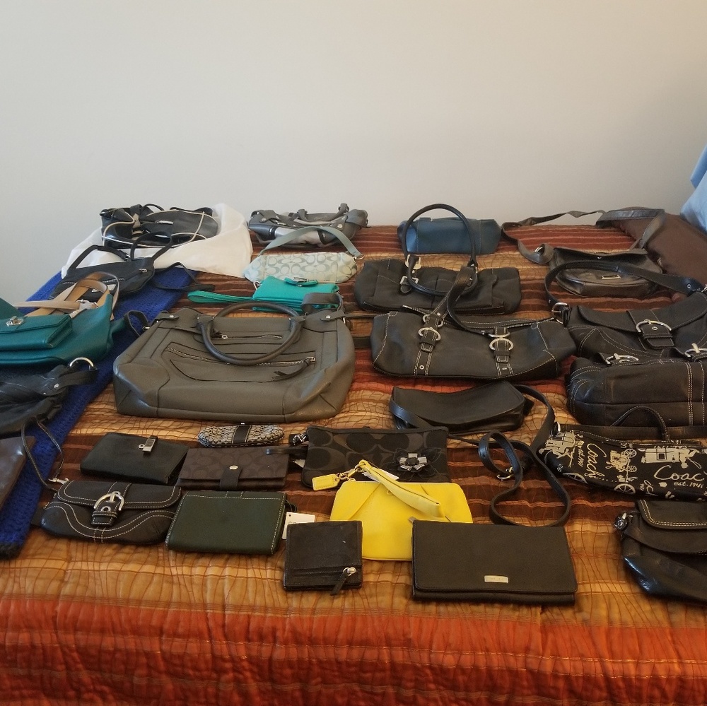 Purses - Picture 6 of 7